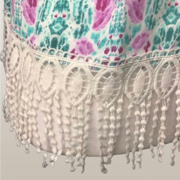 NEW Everly Lace Pom-Pom Fringe Sleeveless Tank Top Size Small - Picture 4 of 6